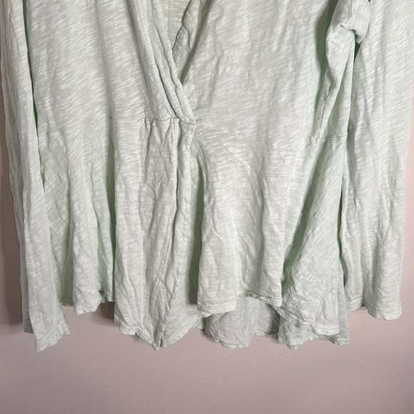 Left of Center Light Lime Green Babydoll V Neck Size XL - Picture 7 of 8